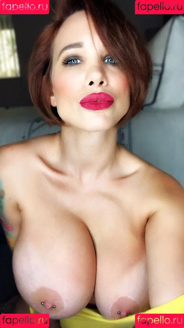 Brittany Elizabeth Welsh / brittanyelizabethxoxo / thebrittanyxoxo Onlyfans Photo Gallery 