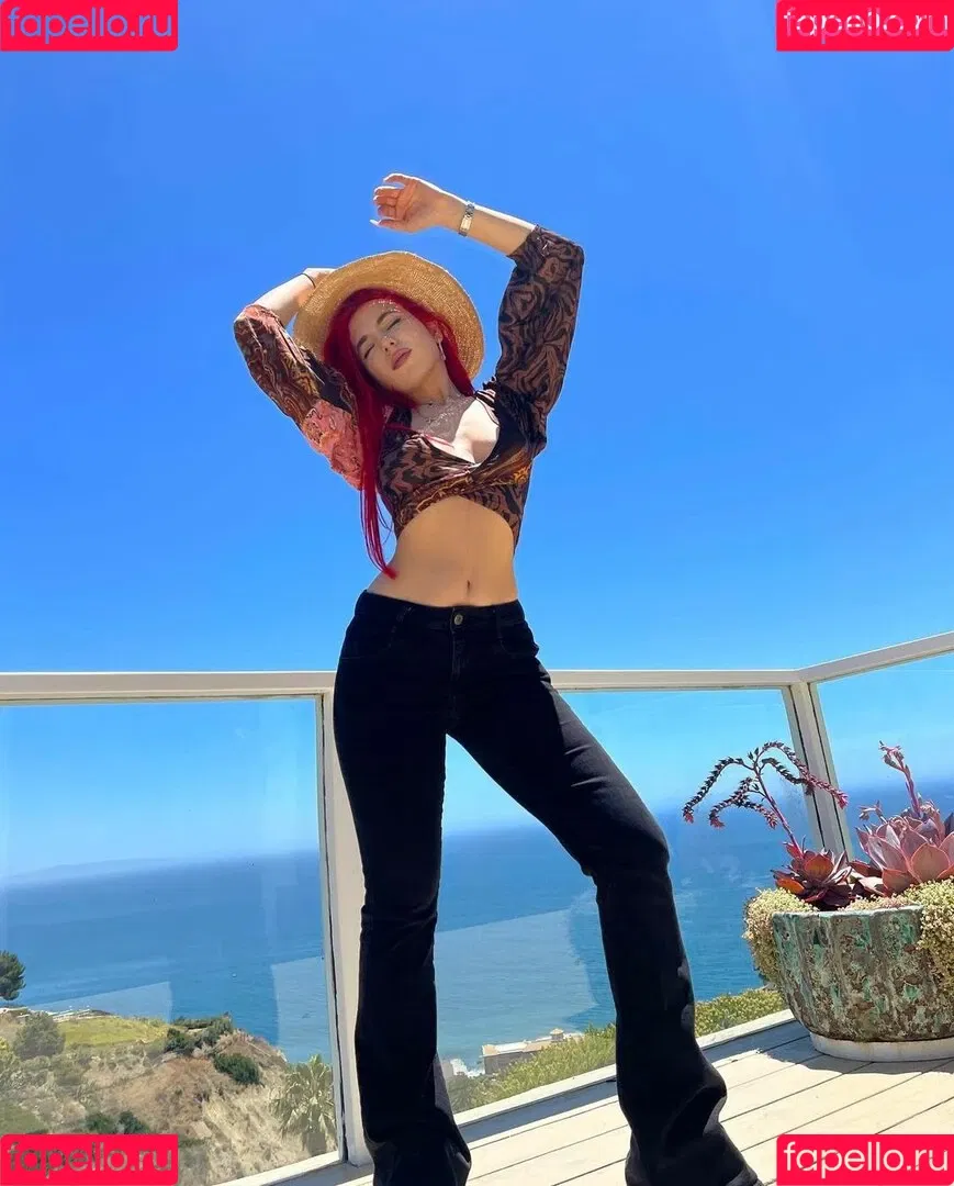 Ava Max / avamax / plharleyquinn Onlyfans Photo Gallery 