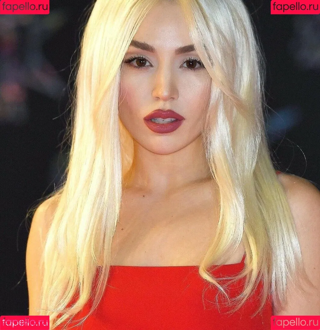 Ava Max / avamax / plharleyquinn Onlyfans Photo Gallery 