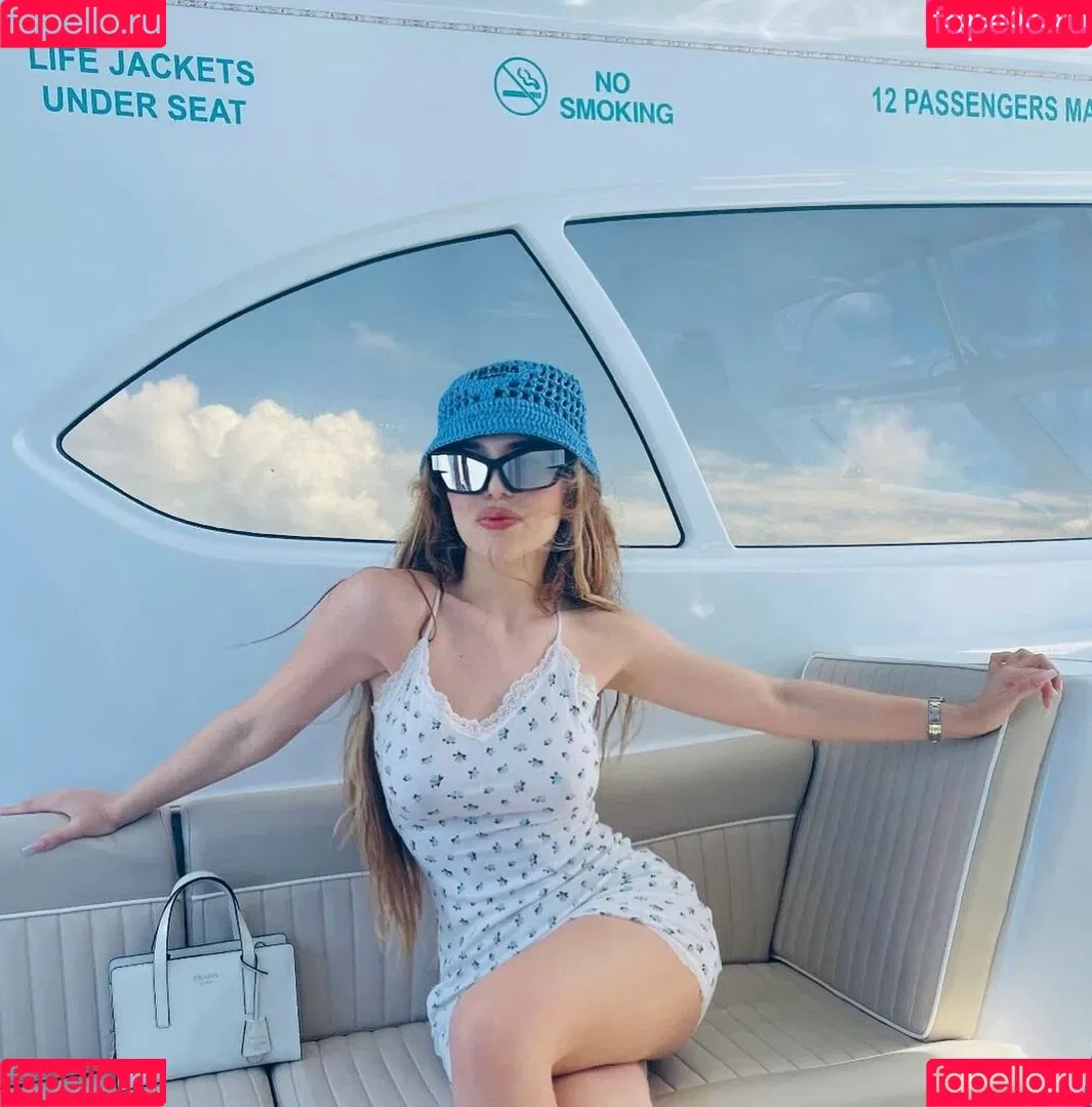 Ava Max / avamax / plharleyquinn Onlyfans Photo Gallery 