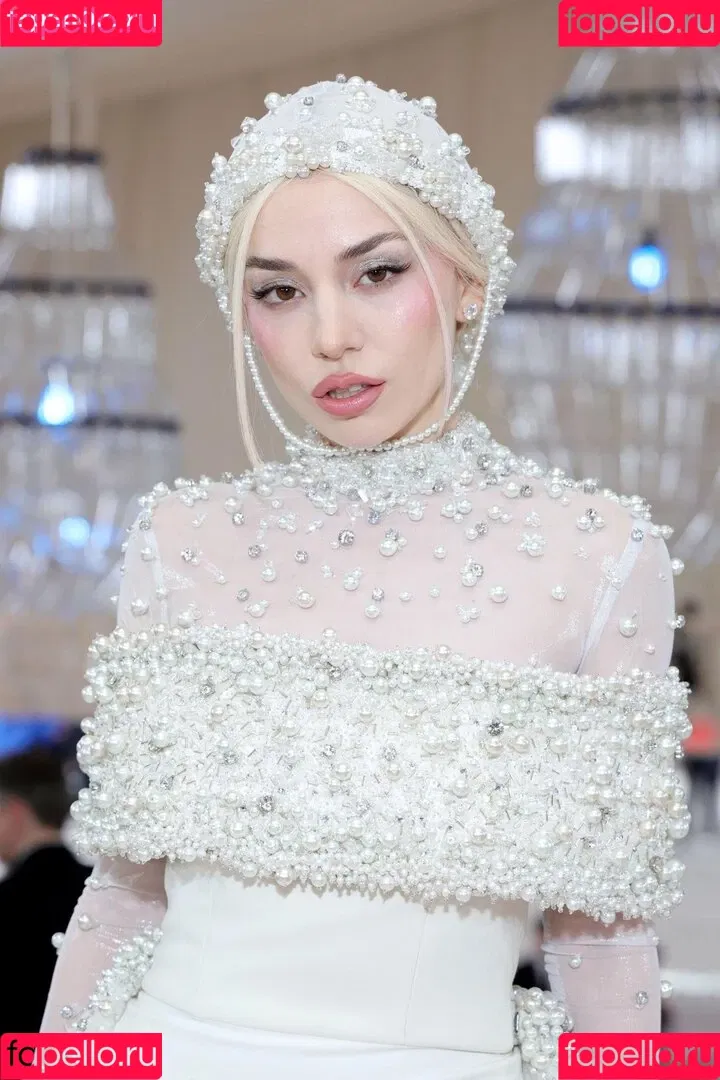 Ava Max / avamax / plharleyquinn Onlyfans Photo Gallery 