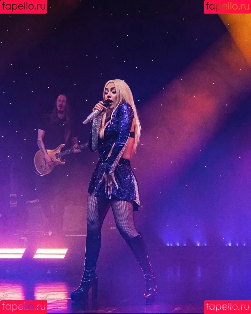 Ava Max / avamax / plharleyquinn Onlyfans Photo Gallery 