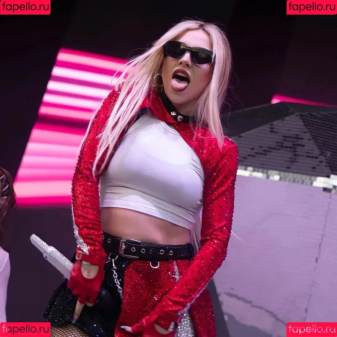 Ava Max / avamax / plharleyquinn Onlyfans Photo Gallery 