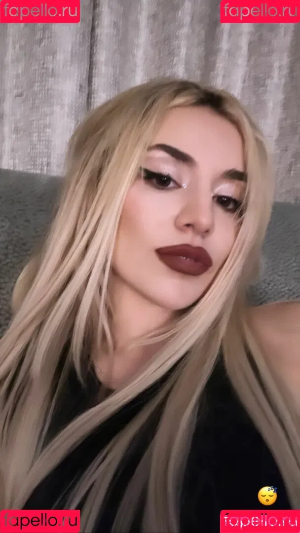 Ava Max / avamax / plharleyquinn Onlyfans Photo Gallery 