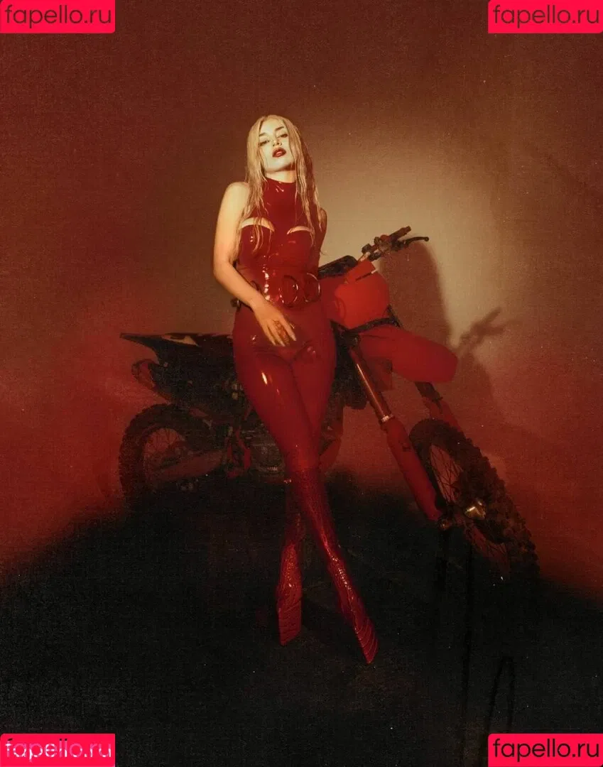 Ava Max / avamax / plharleyquinn Onlyfans Photo Gallery 