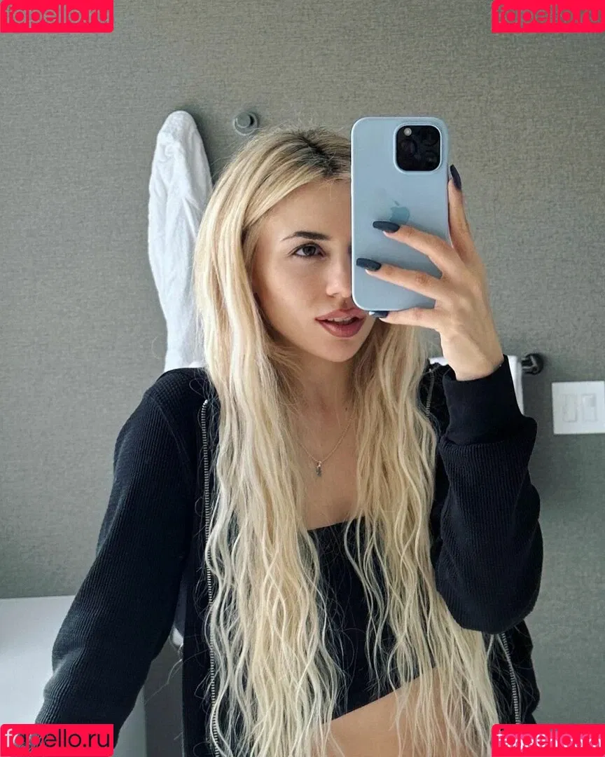 Ava Max / avamax / plharleyquinn Onlyfans Photo Gallery 