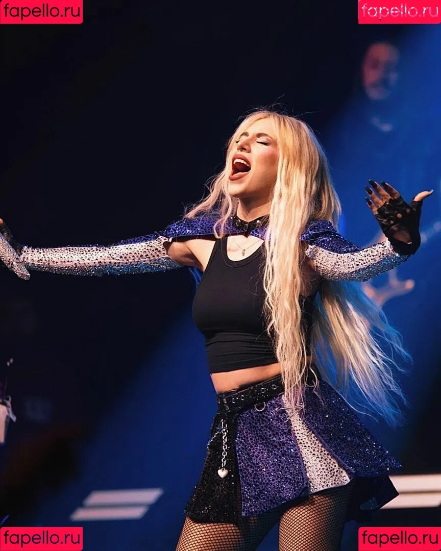 Ava Max / avamax / plharleyquinn Onlyfans Photo Gallery 