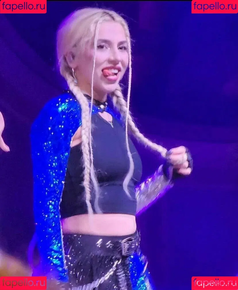 Ava Max / avamax / plharleyquinn Onlyfans Photo Gallery 