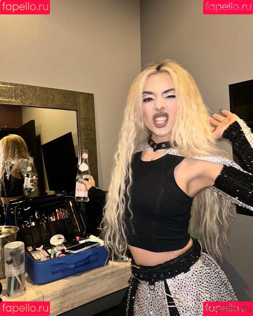 Ava Max / avamax / plharleyquinn Onlyfans Photo Gallery 