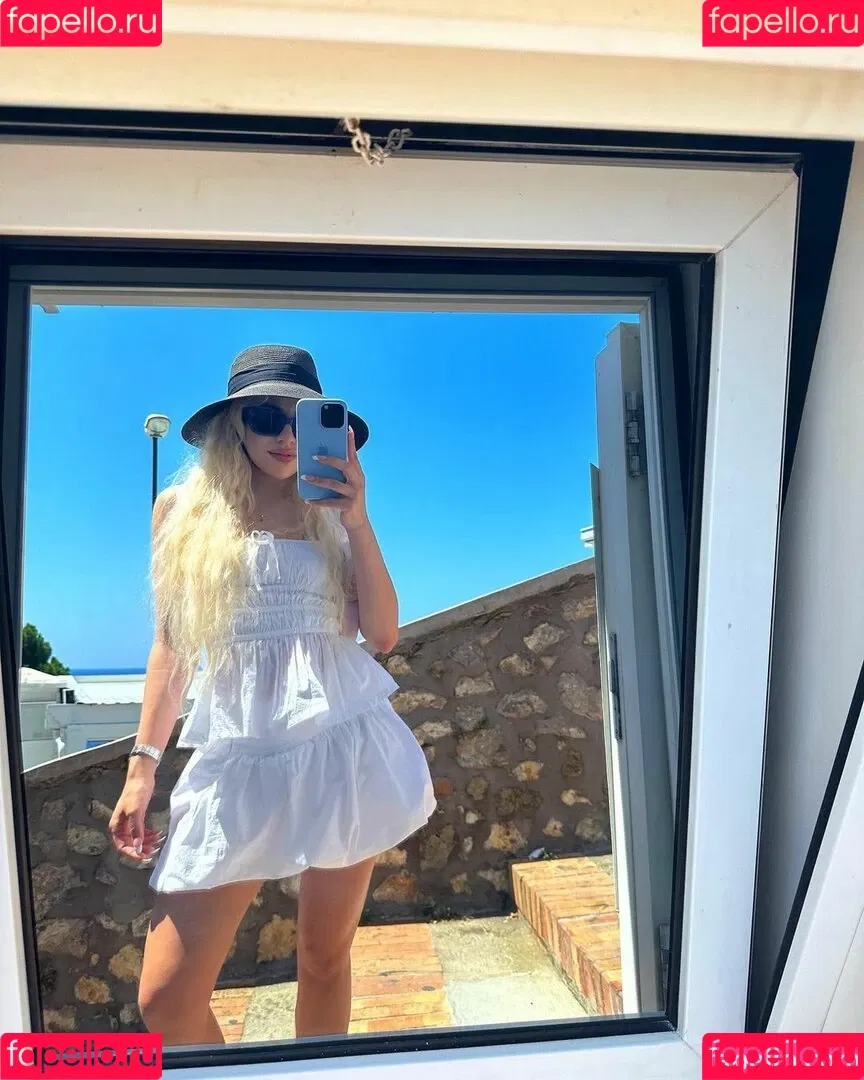 Ava Max / avamax / plharleyquinn Onlyfans Photo Gallery 