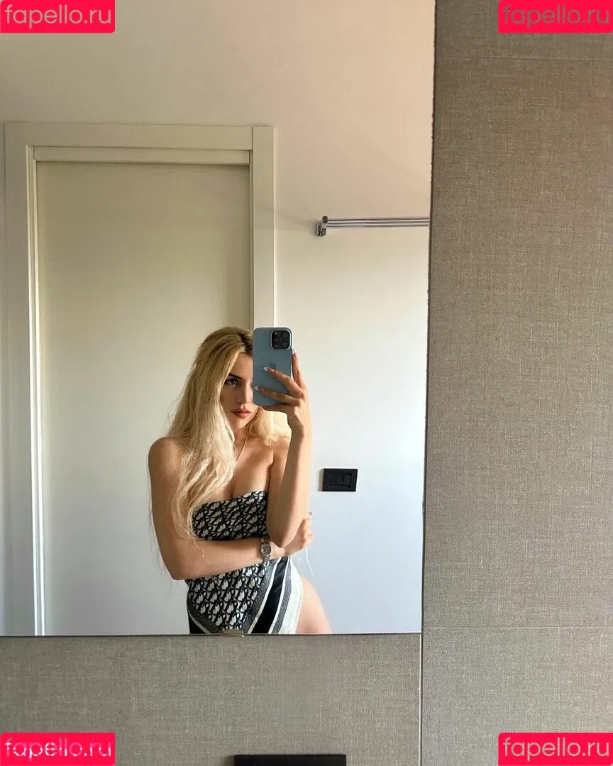 Ava Max / avamax / plharleyquinn Onlyfans Photo Gallery 