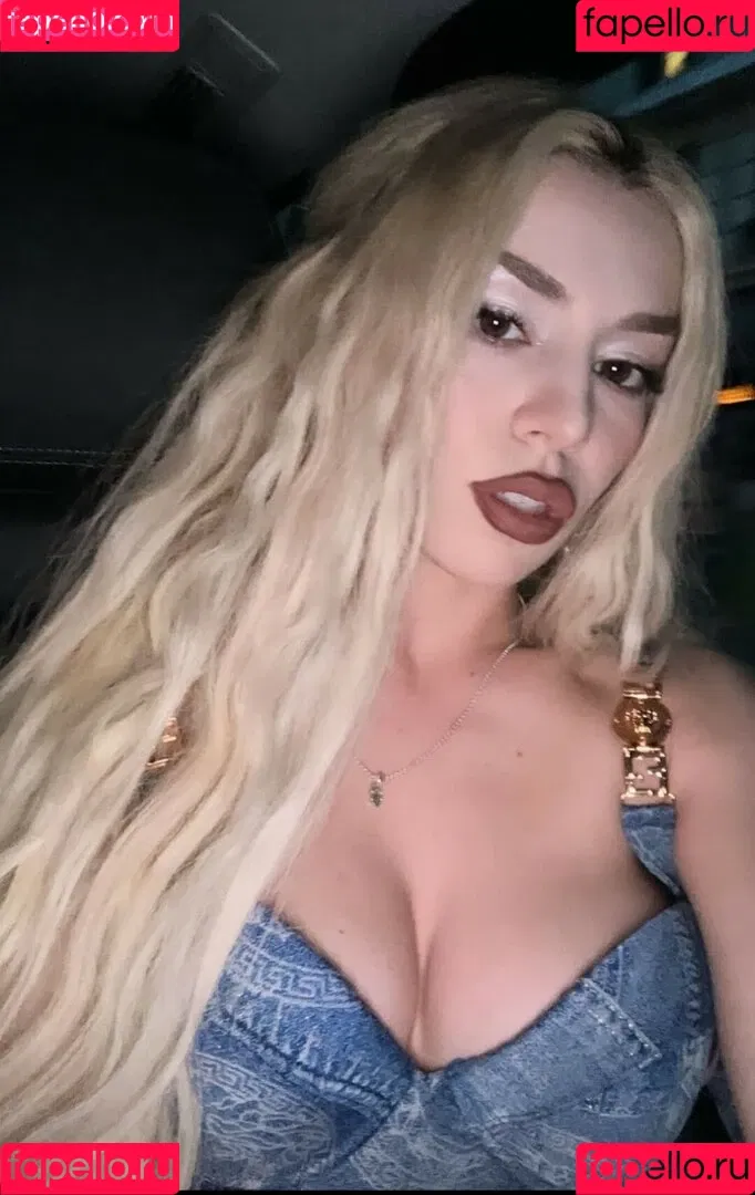 Ava Max / avamax / plharleyquinn Onlyfans Photo Gallery 
