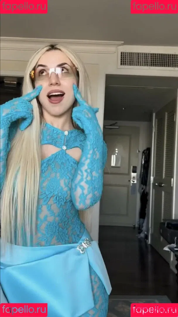 Ava Max / avamax / plharleyquinn Onlyfans Photo Gallery 