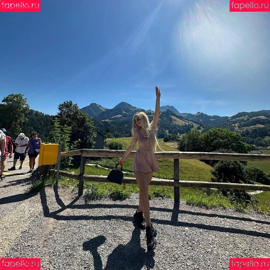 Ava Max / avamax / plharleyquinn Onlyfans Photo Gallery 
