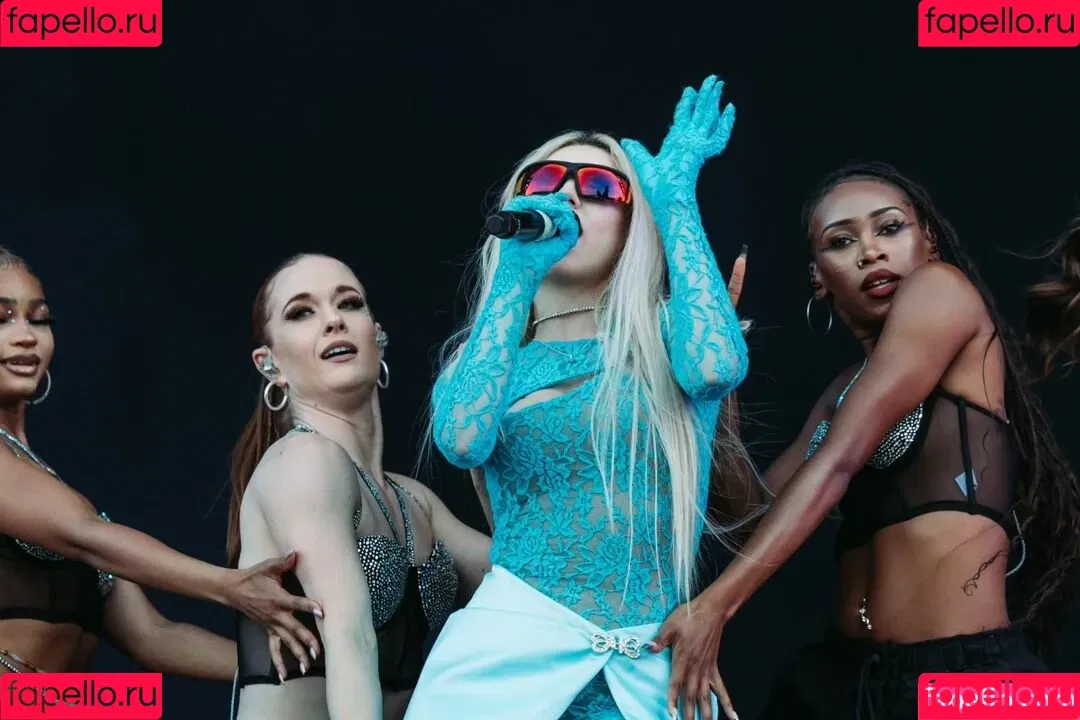 Ava Max / avamax / plharleyquinn Onlyfans Photo Gallery 