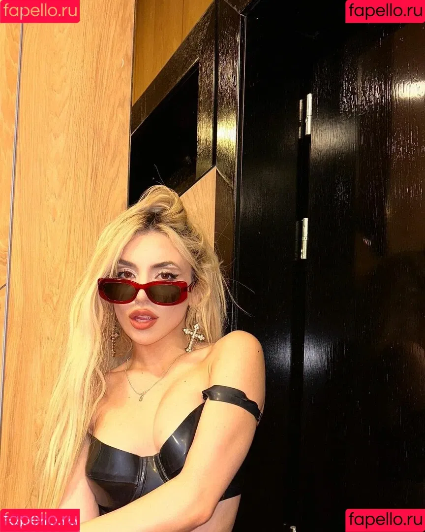 Ava Max / avamax / plharleyquinn Onlyfans Photo Gallery 