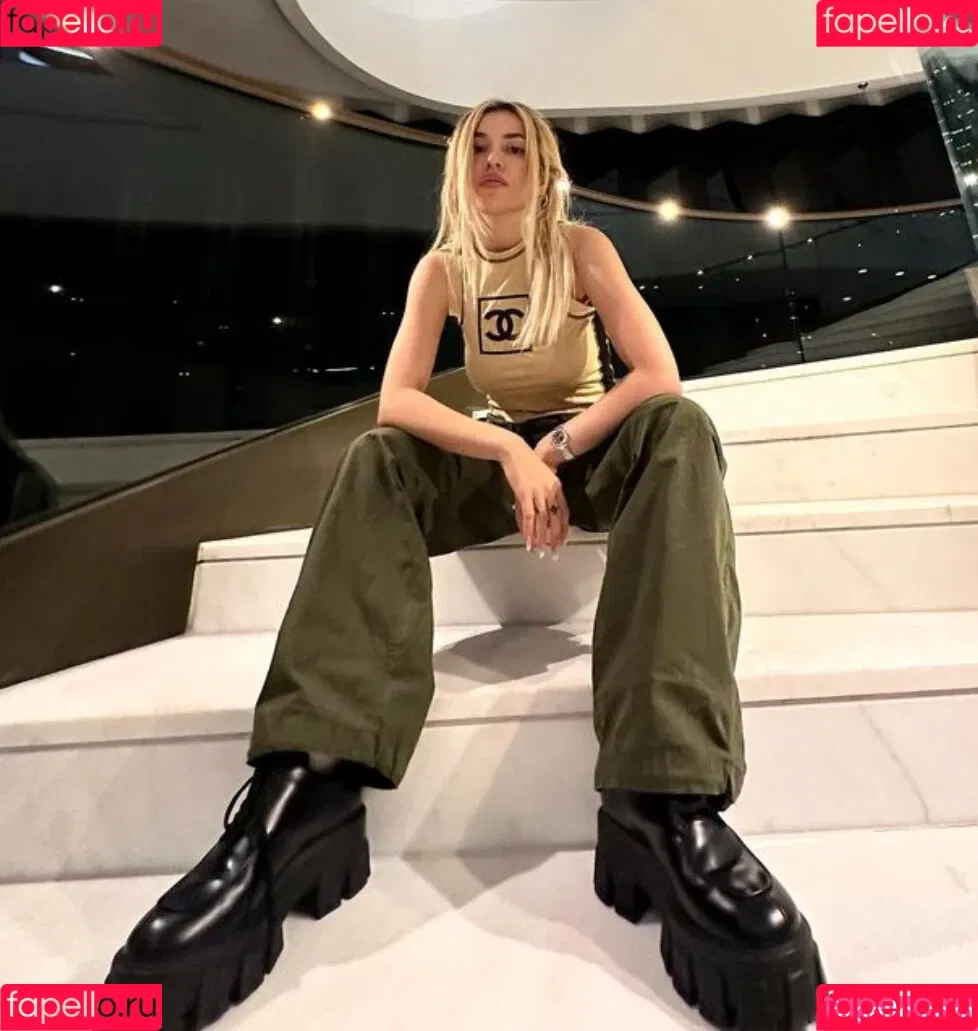 Ava Max / avamax / plharleyquinn Onlyfans Photo Gallery 