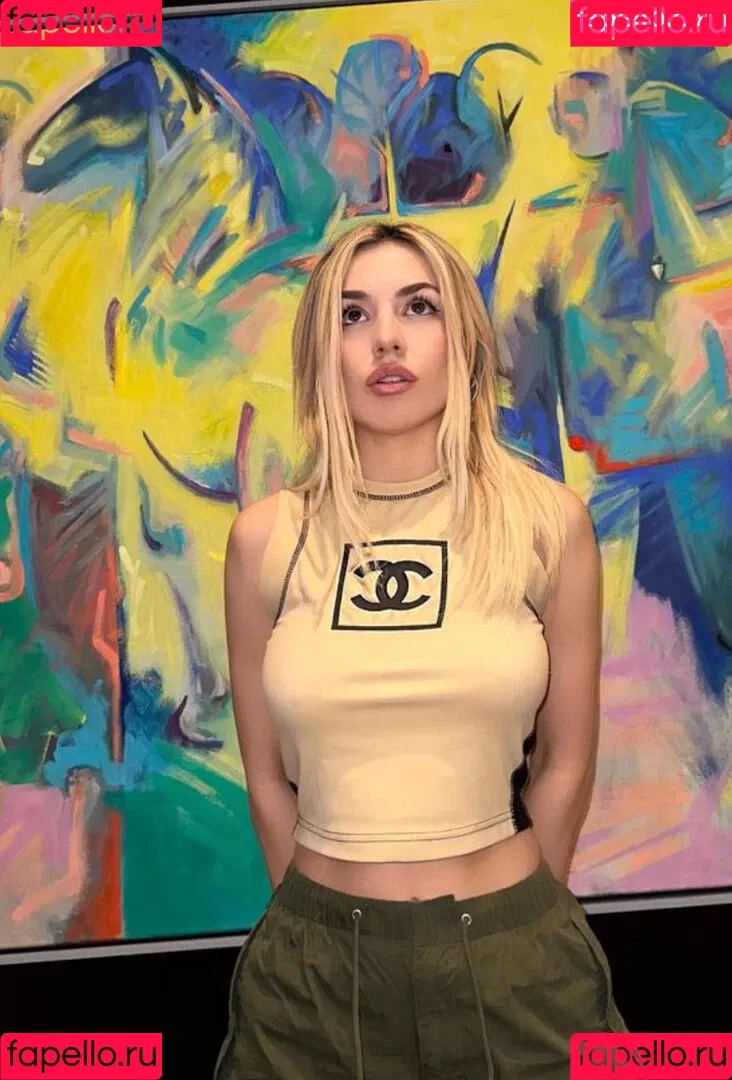 Ava Max / avamax / plharleyquinn Onlyfans Photo Gallery 
