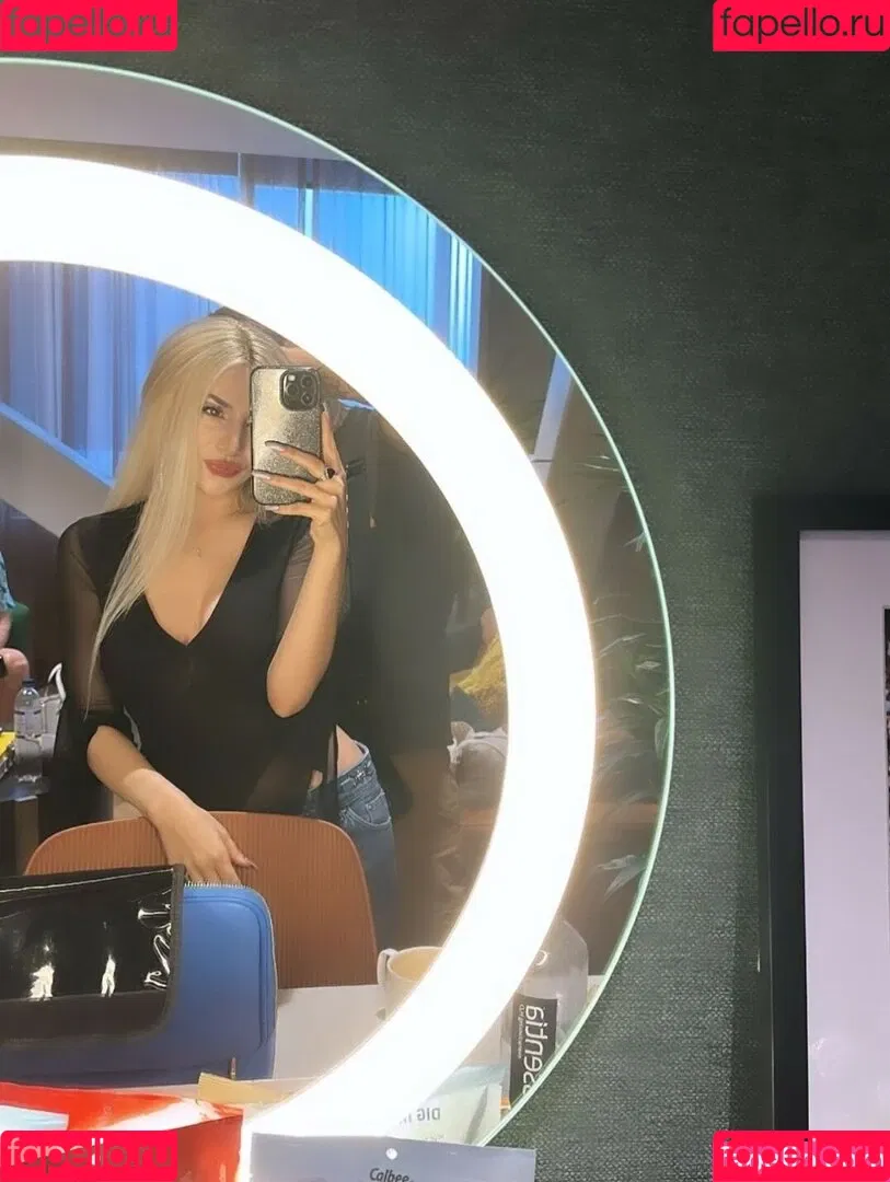 Ava Max / avamax / plharleyquinn Onlyfans Photo Gallery 