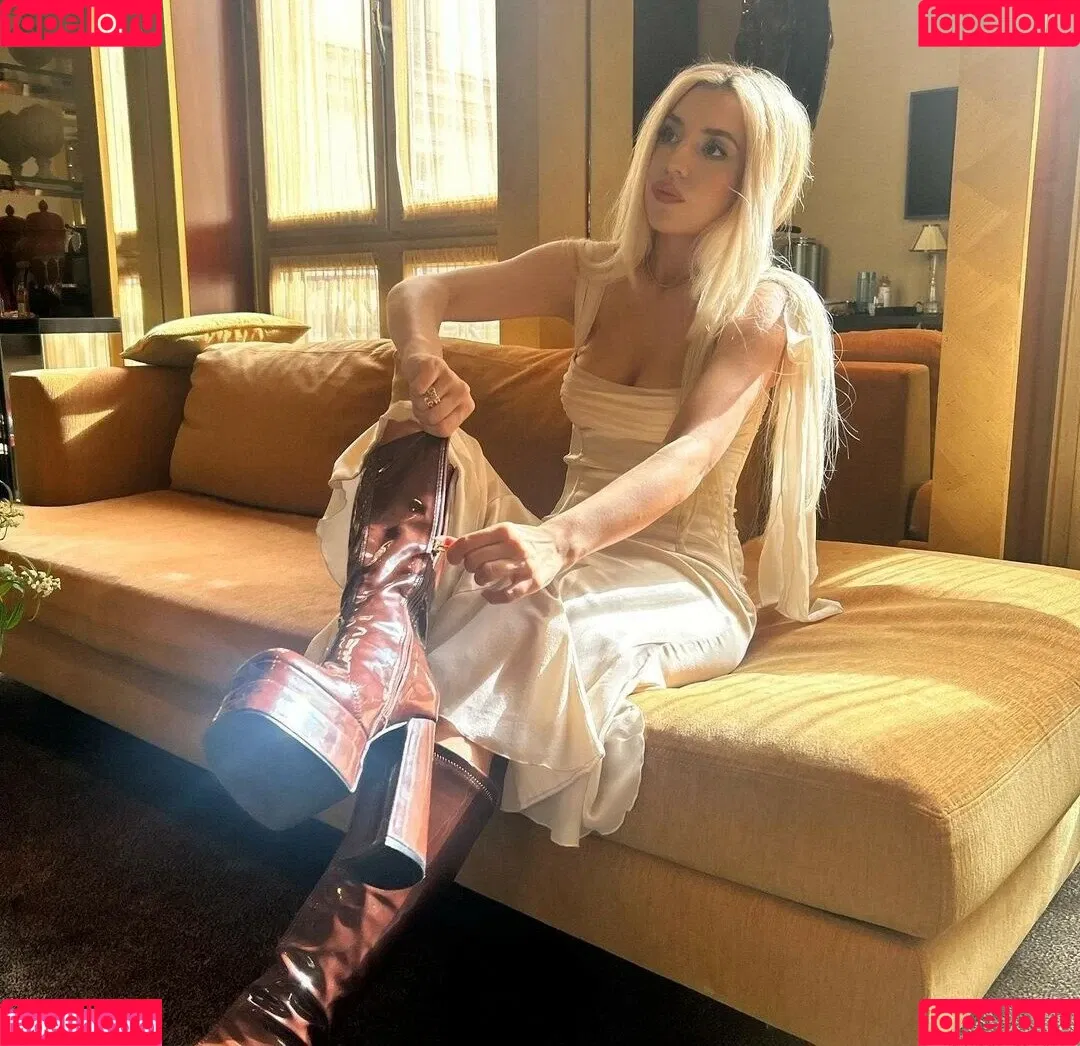 Ava Max / avamax / plharleyquinn Onlyfans Photo Gallery 