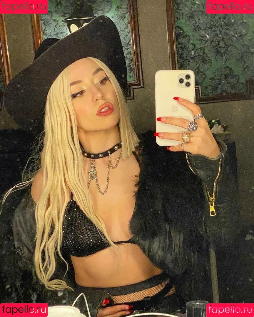 Ava Max / avamax / plharleyquinn Onlyfans Photo Gallery 