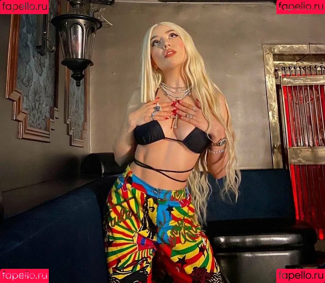 Ava Max / avamax / plharleyquinn Onlyfans Photo Gallery 