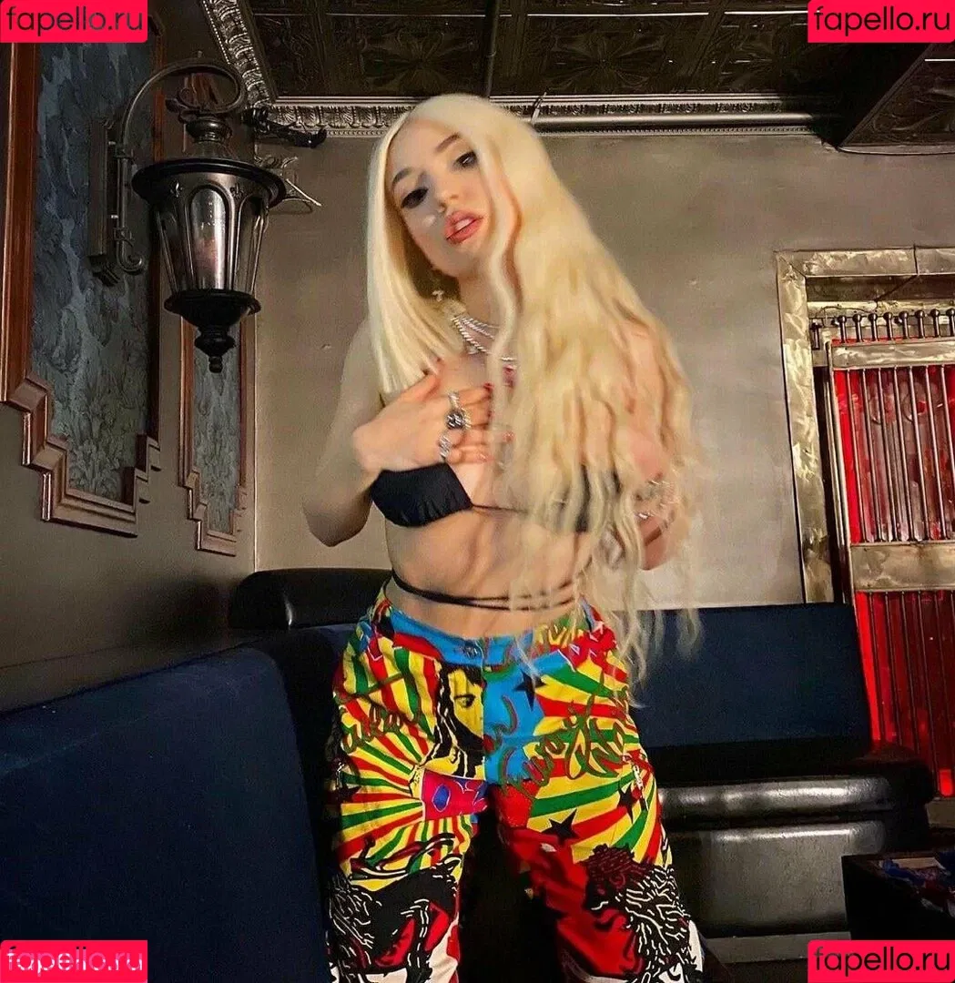 Ava Max / avamax / plharleyquinn Onlyfans Photo Gallery 