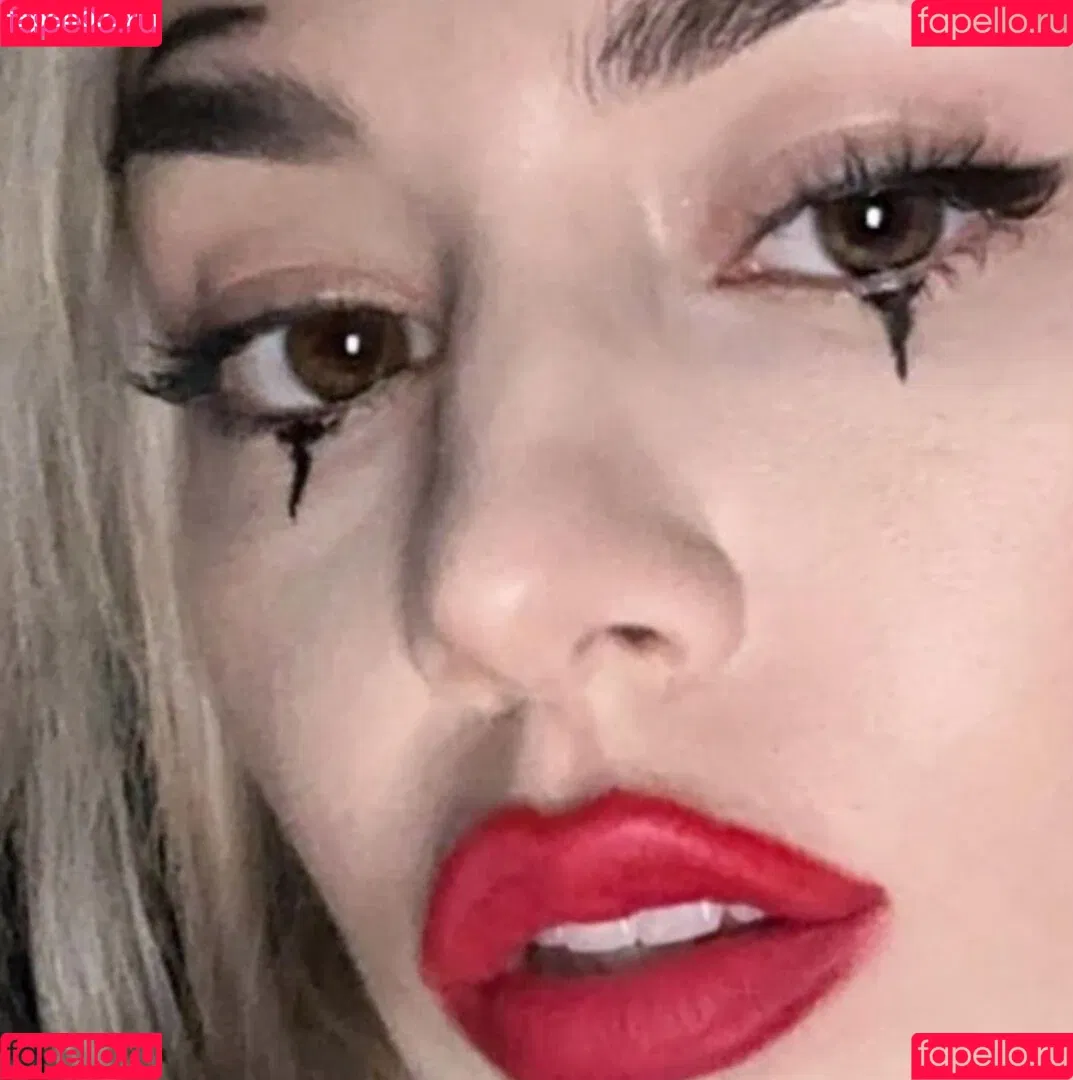 Ava Max / avamax / plharleyquinn Onlyfans Photo Gallery 