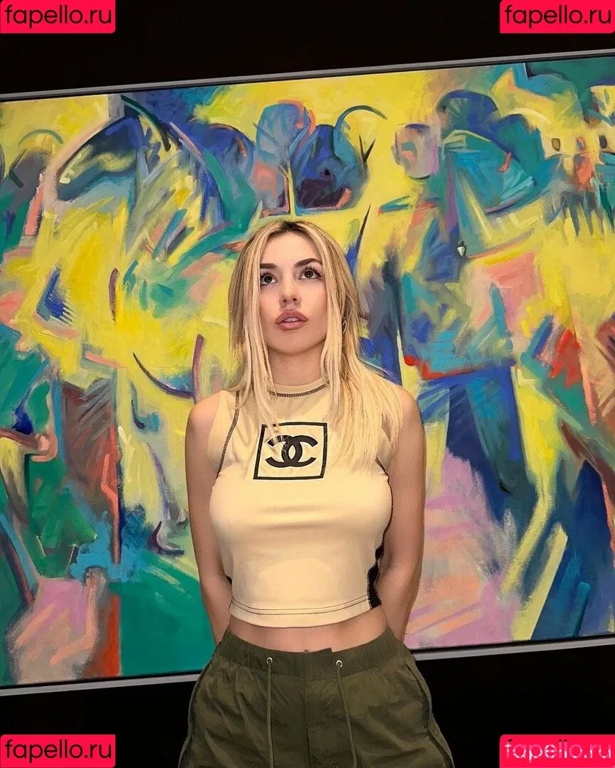 Ava Max / avamax / plharleyquinn Onlyfans Photo Gallery 