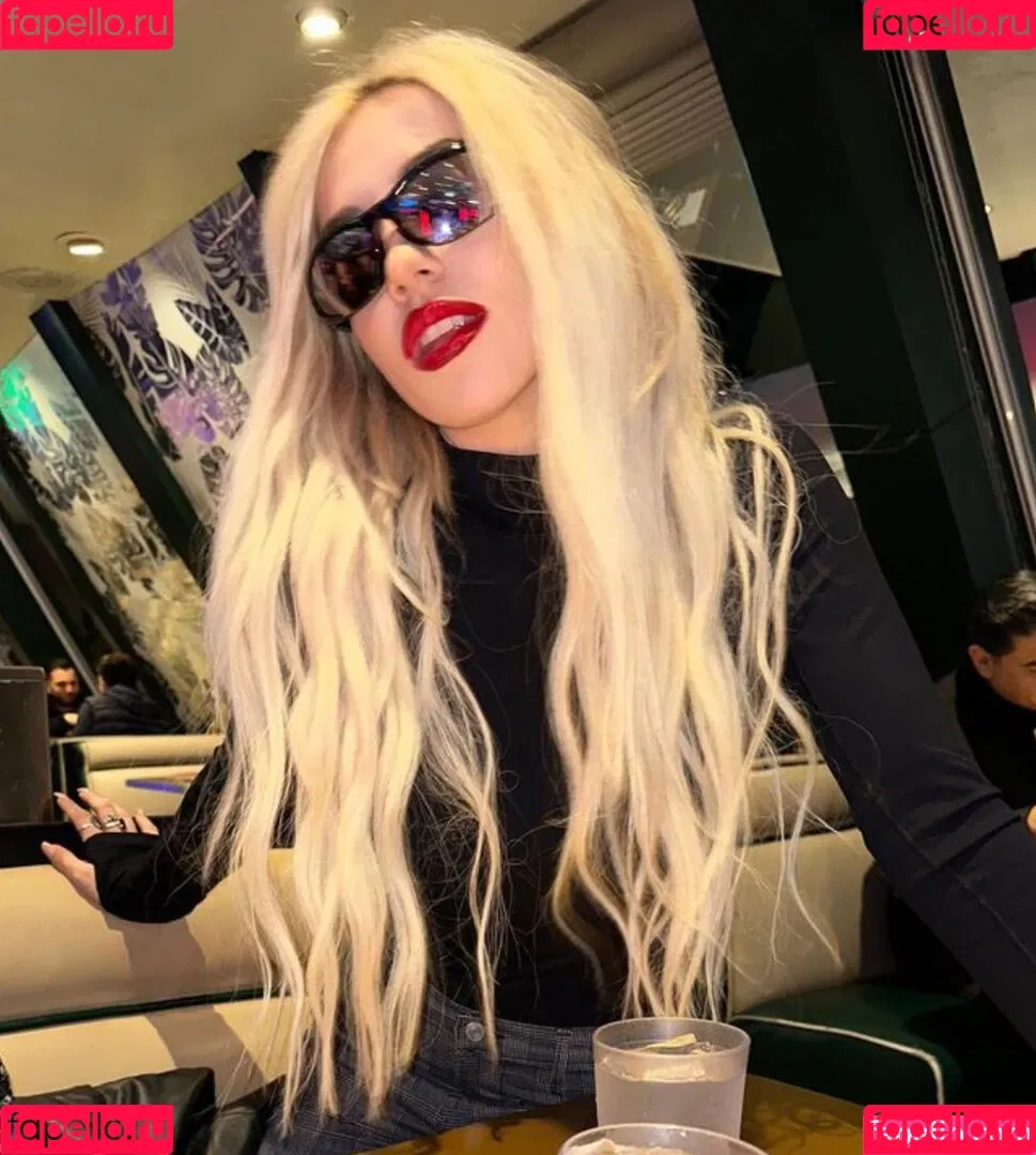 Ava Max / avamax / plharleyquinn Onlyfans Photo Gallery 