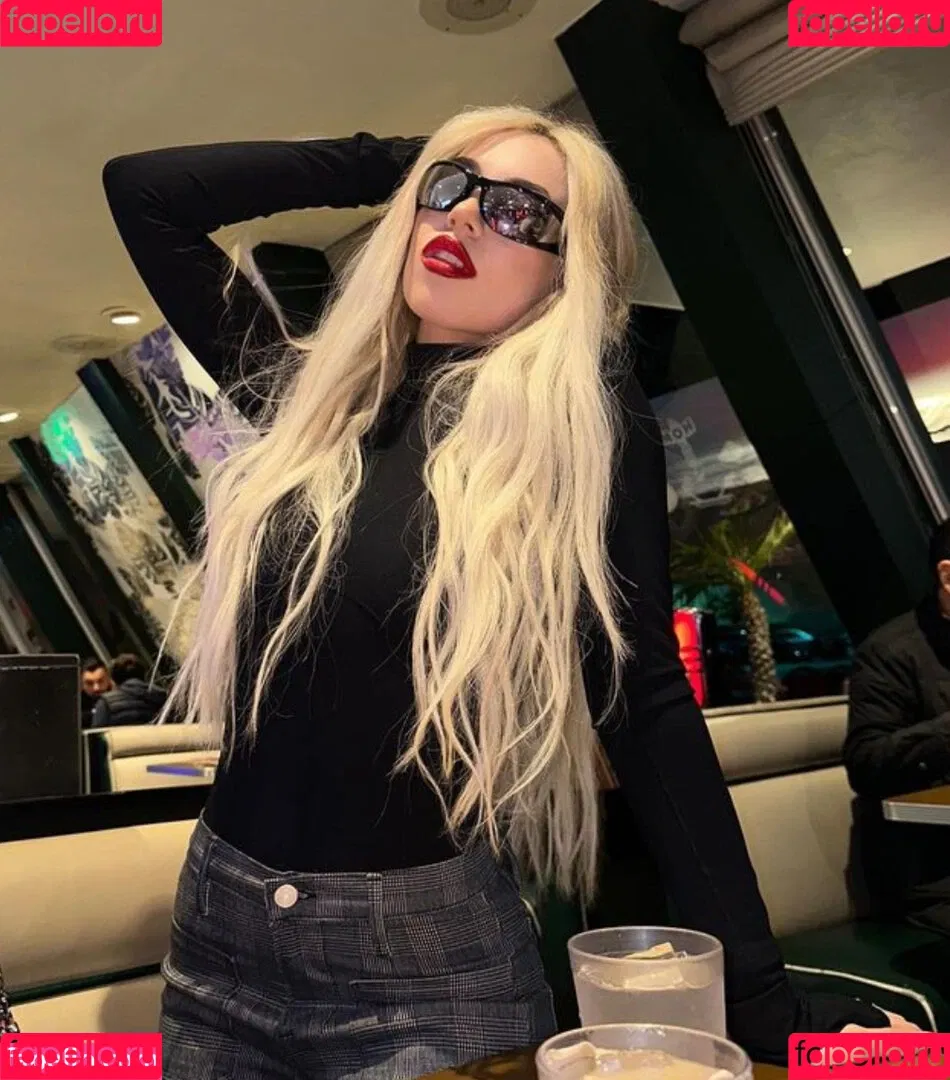 Ava Max / avamax / plharleyquinn Onlyfans Photo Gallery 