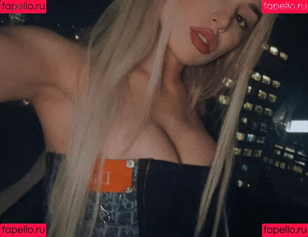 Ava Max / avamax / plharleyquinn Onlyfans Photo Gallery 
