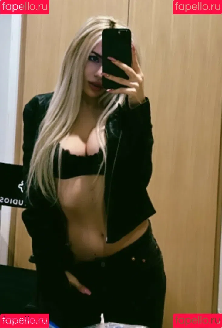 Ava Max / avamax / plharleyquinn Onlyfans Photo Gallery 