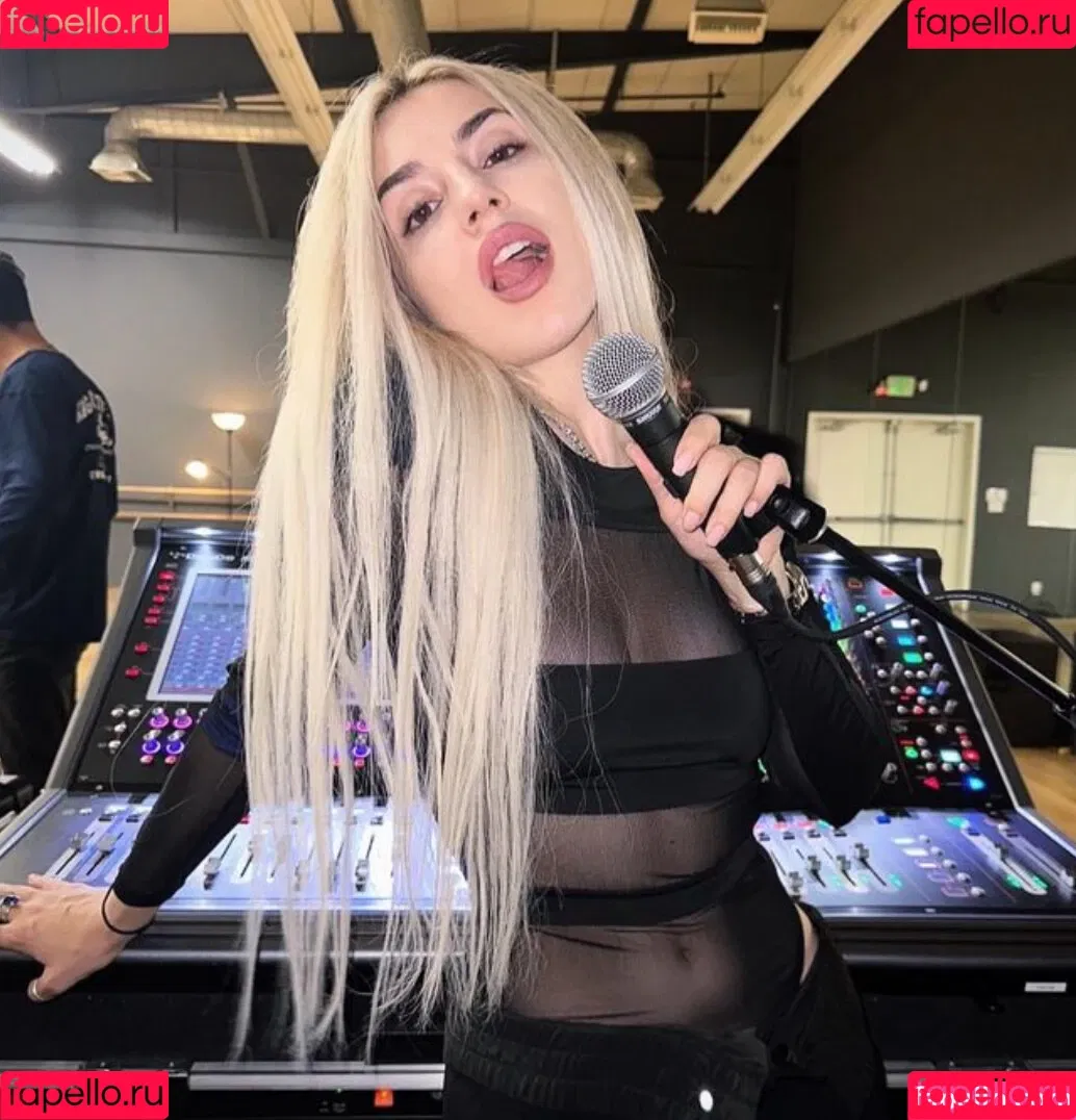 Ava Max / avamax / plharleyquinn Onlyfans Photo Gallery 