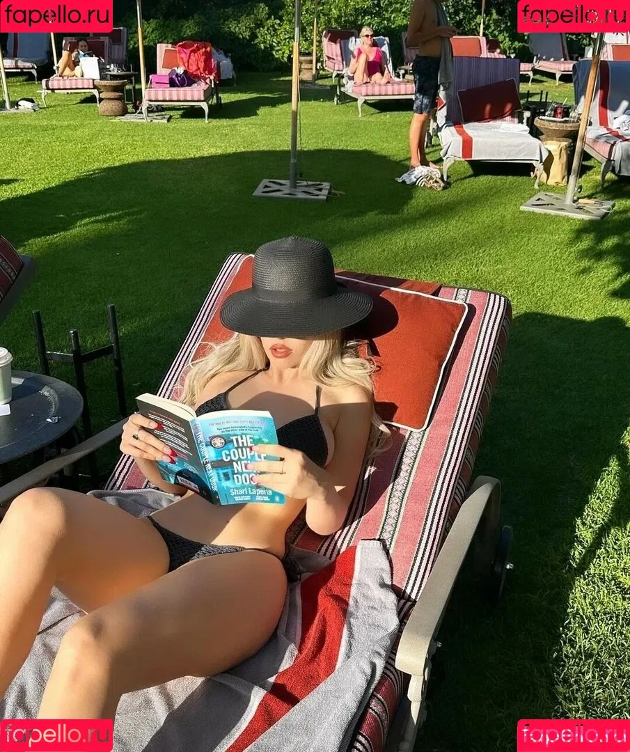 Ava Max / avamax / plharleyquinn Onlyfans Photo Gallery 