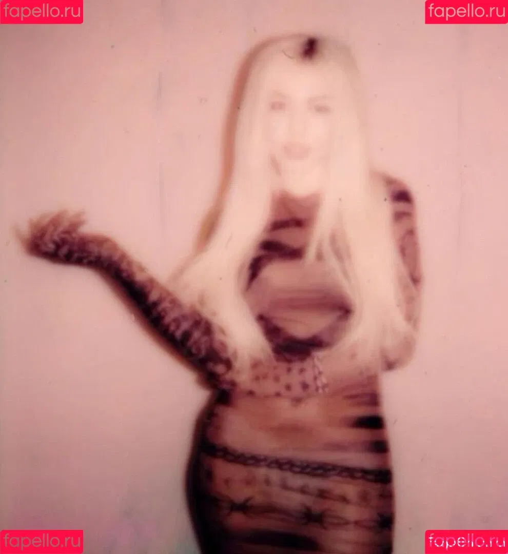 Ava Max / avamax / plharleyquinn Onlyfans Photo Gallery 