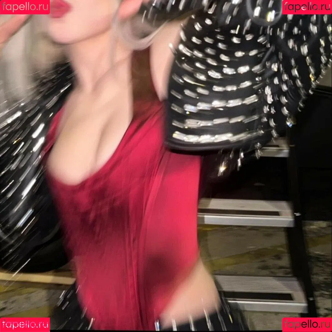 Ava Max / avamax / plharleyquinn Onlyfans Photo Gallery 