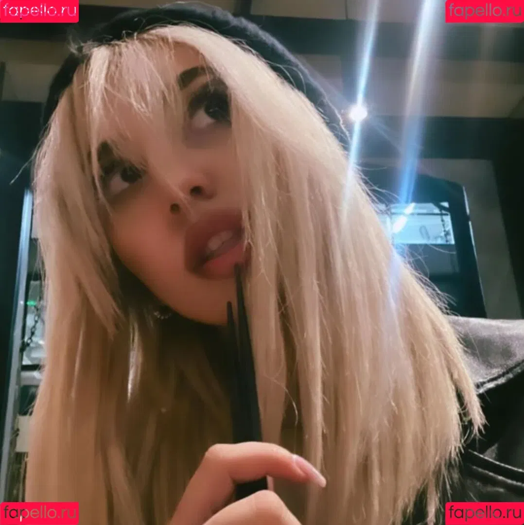 Ava Max / avamax / plharleyquinn Onlyfans Photo Gallery 
