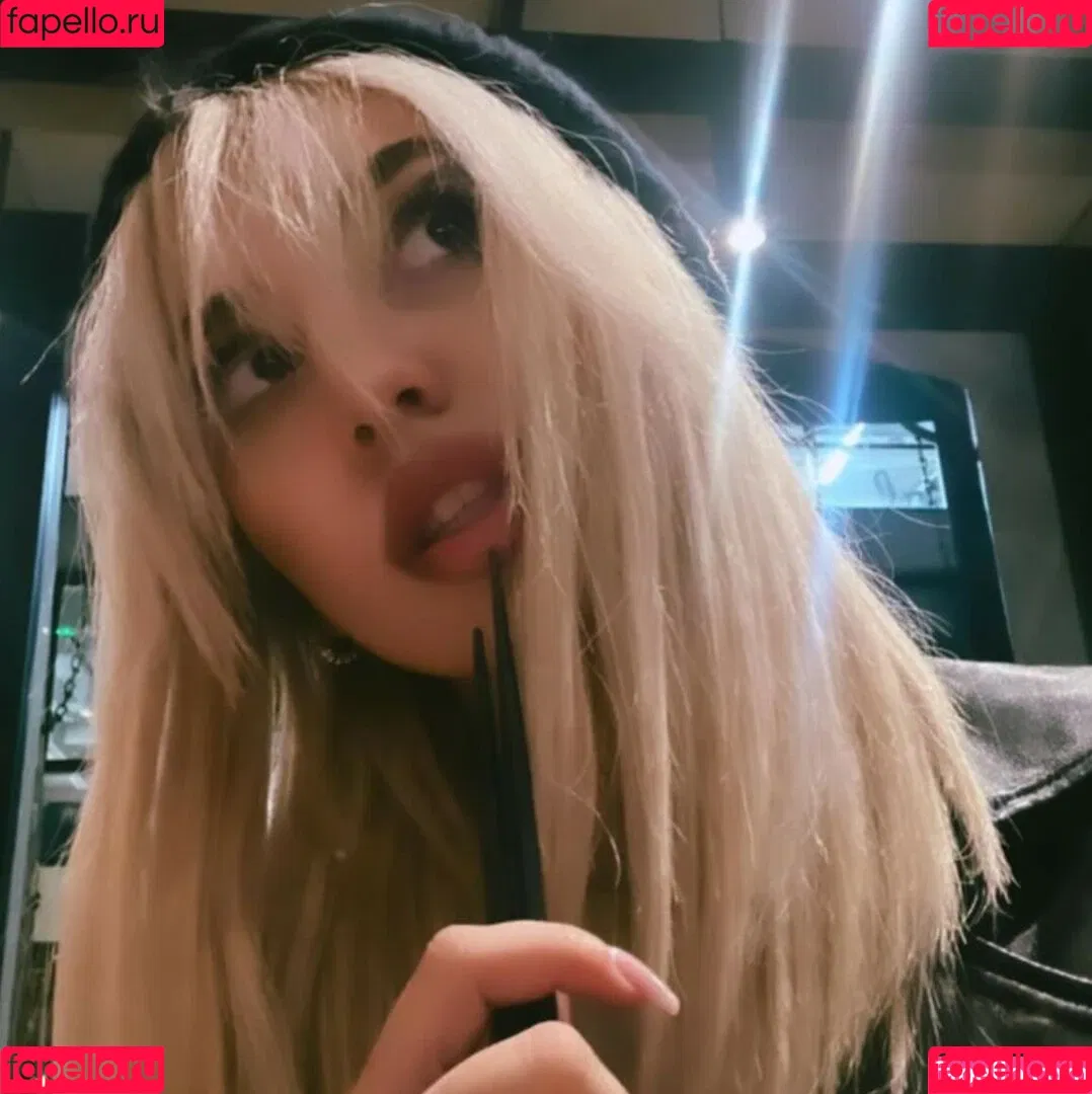 Ava Max / avamax / plharleyquinn Onlyfans Photo Gallery 