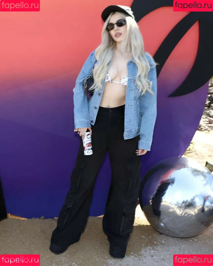 Ava Max / avamax / plharleyquinn Onlyfans Photo Gallery 