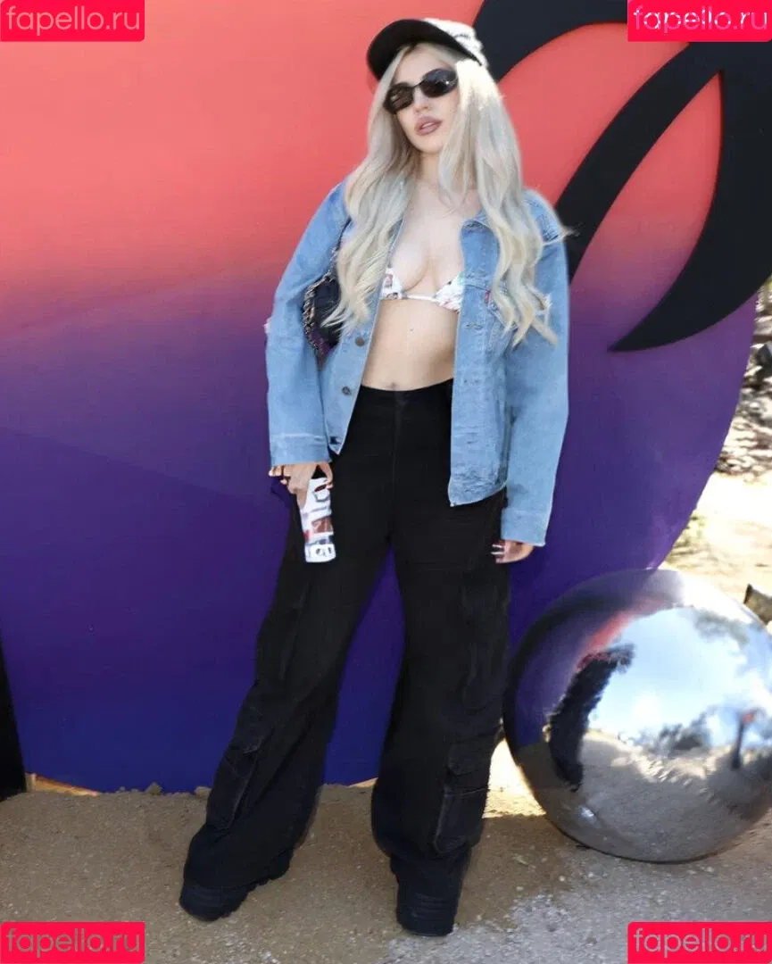 Ava Max / avamax / plharleyquinn Onlyfans Photo Gallery 