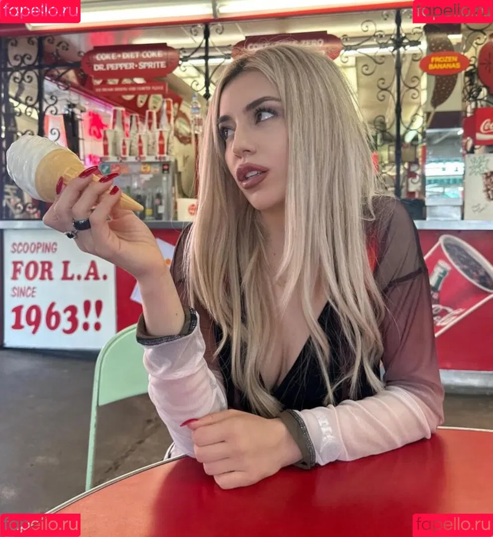 Ava Max / avamax / plharleyquinn Onlyfans Photo Gallery 
