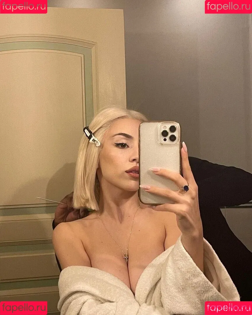 Ava Max / avamax / plharleyquinn Onlyfans Photo Gallery 