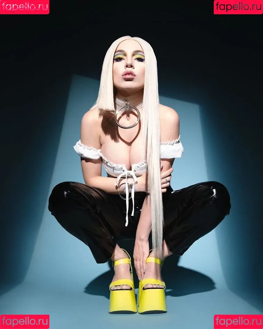 Ava Max / avamax / plharleyquinn Onlyfans Photo Gallery 