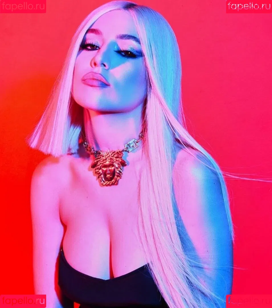 Ava Max / avamax / plharleyquinn Onlyfans Photo Gallery 