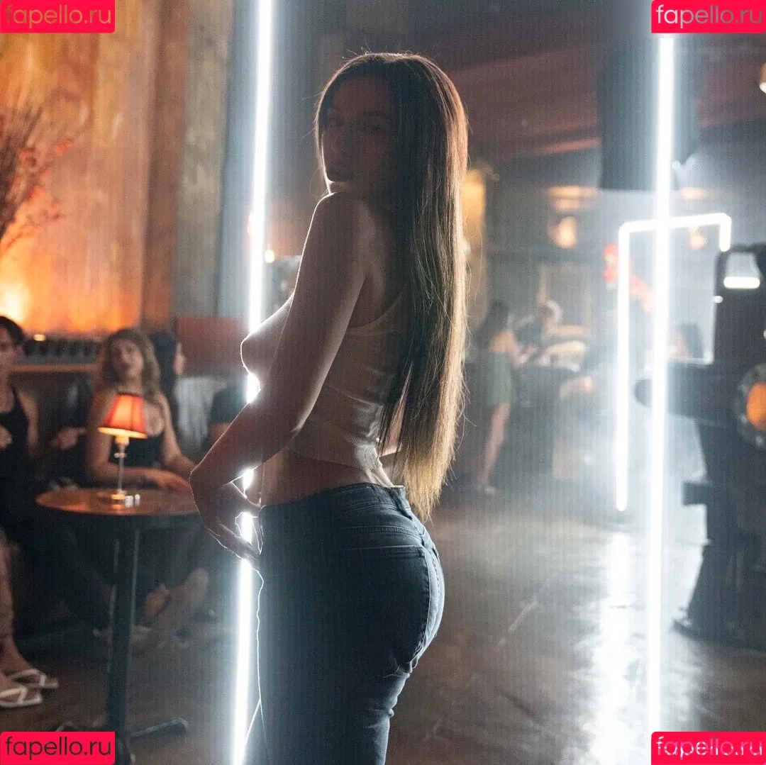 Ava Max / avamax / plharleyquinn Onlyfans Photo Gallery 