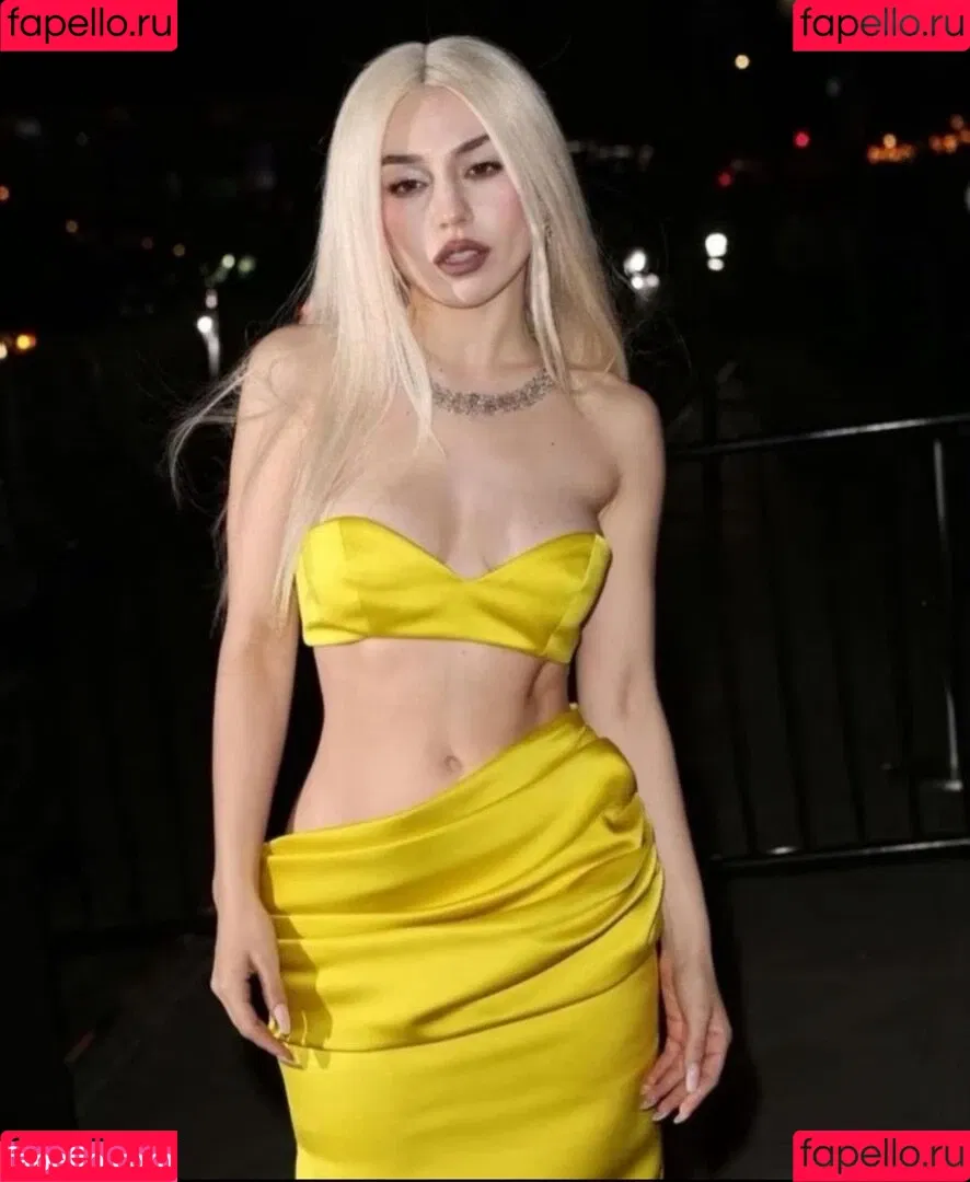 Ava Max / avamax / plharleyquinn Onlyfans Photo Gallery 