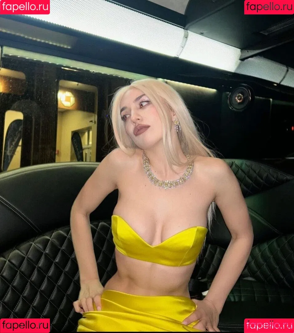 Ava Max / avamax / plharleyquinn Onlyfans Photo Gallery 