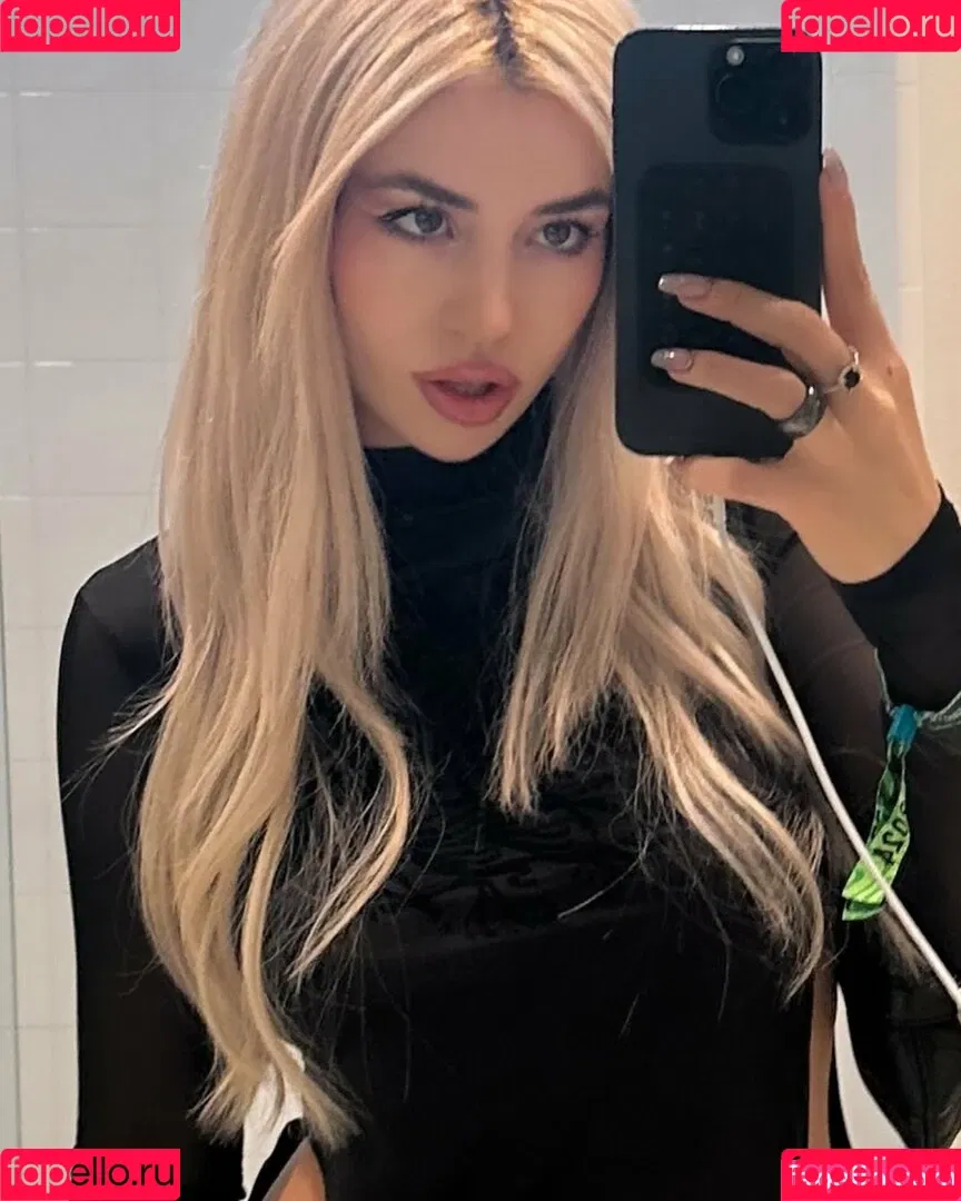 Ava Max / avamax / plharleyquinn Onlyfans Photo Gallery 