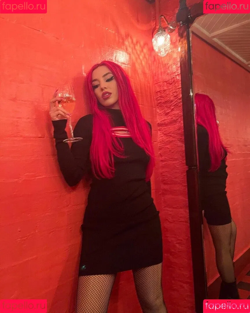 Ava Max / avamax / plharleyquinn Onlyfans Photo Gallery 